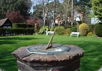 Tudor Grange Борнмут Великобритания